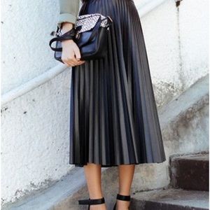 Black pleather pleated skirt